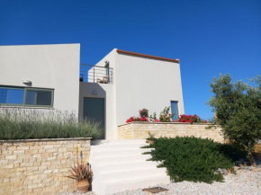 Beautiful 2 bedroom villa with mountain views